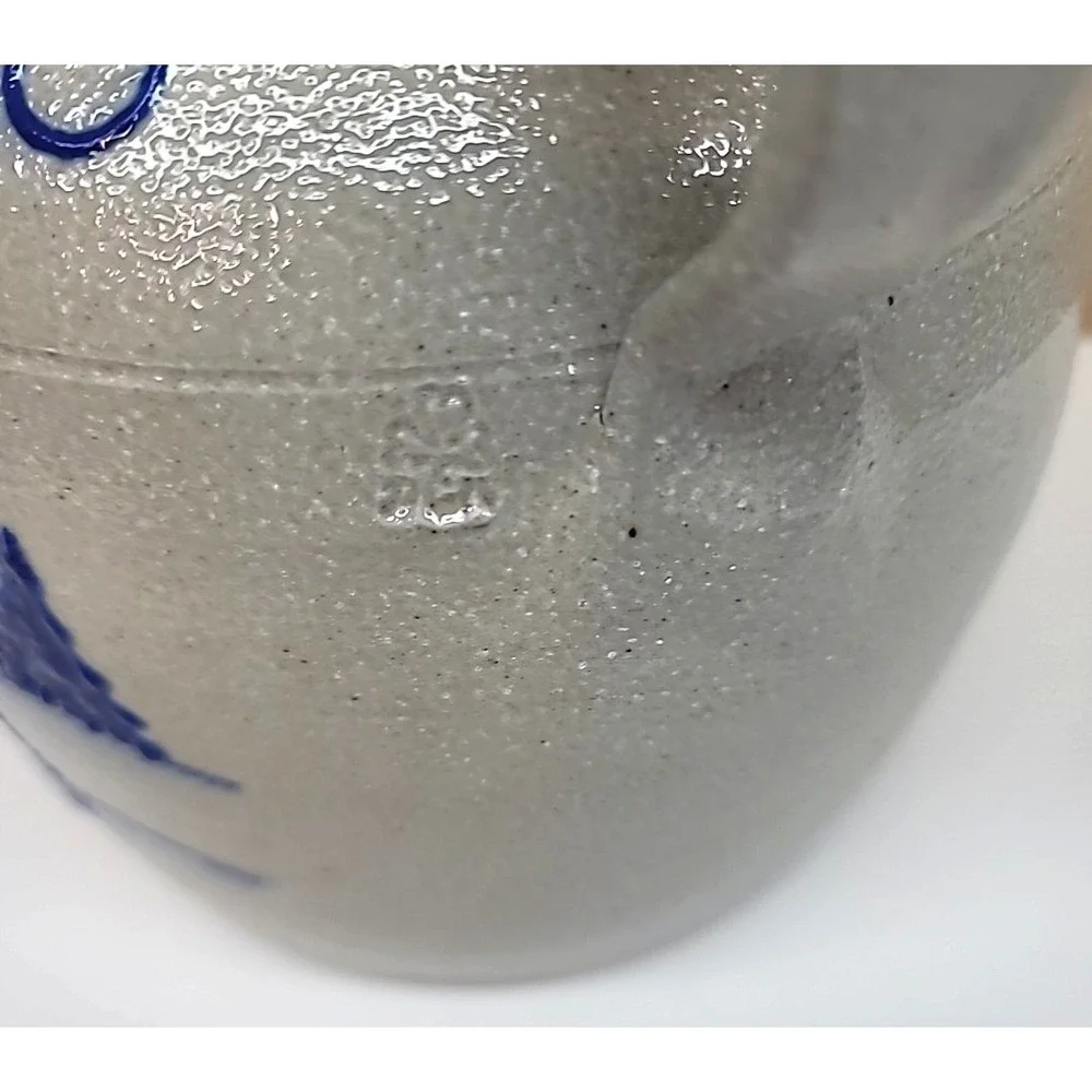 '02 Salmon Falls Pottery Darris McFarland Blue Rhino Christmas 2 Handle Bean Pot